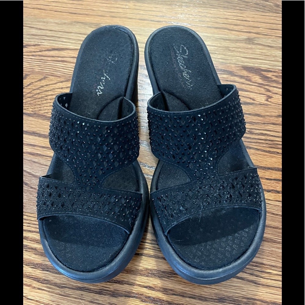 Skechers beaded sandals